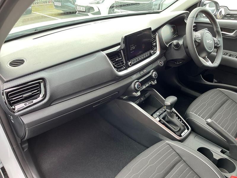 New Kia Stonic GT-Line S 98 HP (72 kW) 2026 White SUV