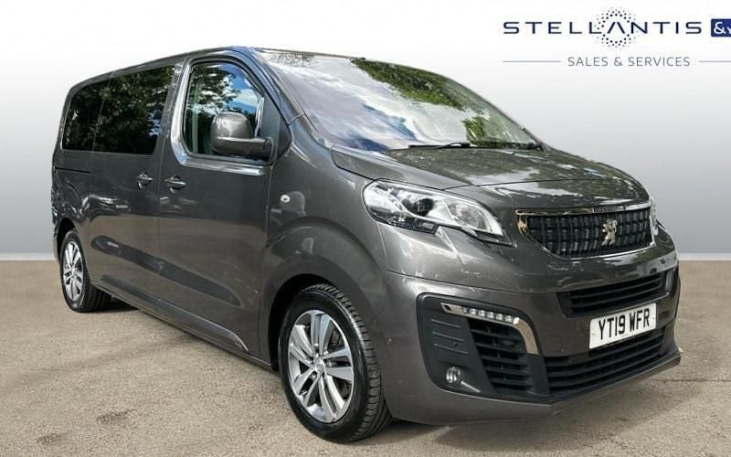 Used 2022 Peugeot Traveller Allure MPV | £24,995 (Fair price) - Image 1/4