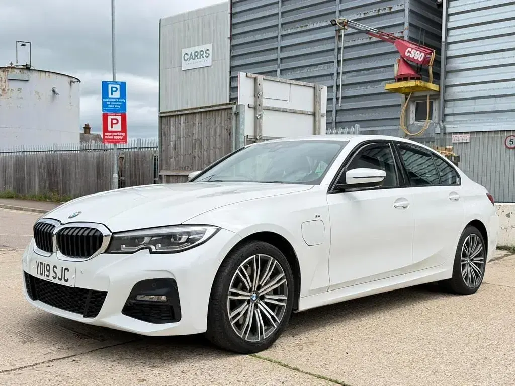 Used BMW 330e M Sport 2019 White Sedan