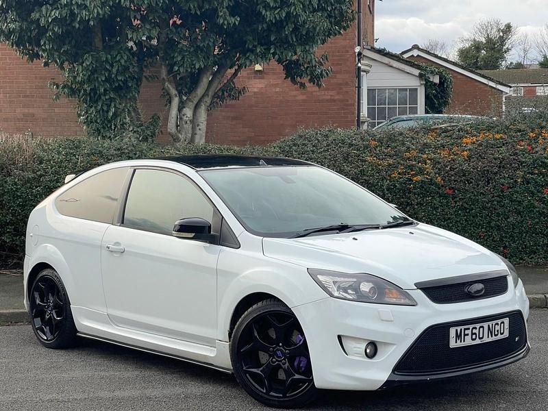 Begagnad Ford Focus ST 2010 Vit Halvkombi