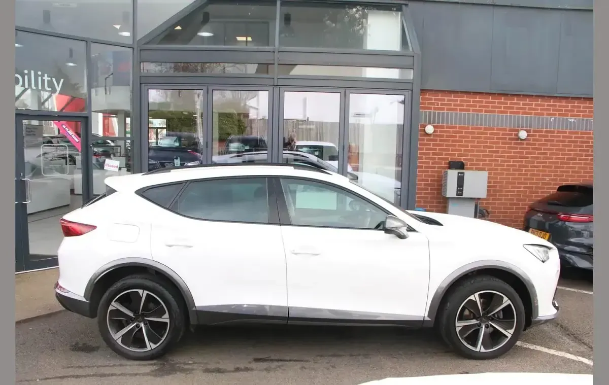 Used Cupra Formentor 150 HP (110 kW) 2023 White SUV