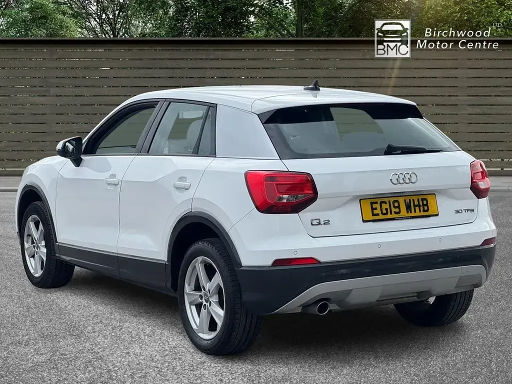 Used Audi Q2 Sport 116 HP (85 kW) 2019 White SUV