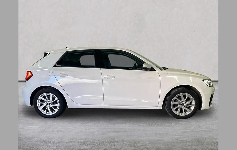 Used Audi A1 Sport 95 HP (69 kW) 2024 White SUV