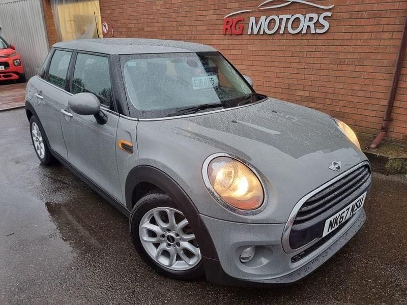 Used Mini Cooper Hatch 134 HP (98 kW) 2017 Grey Hatchback