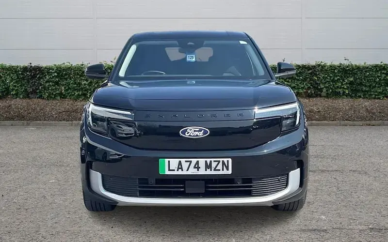 Used Ford Explorer Select 210 kW (286 HP) 2025 SUV