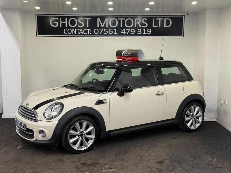 Used Mini Cooper Hatch 122 HP (89 kW) 2013 White Hatchback