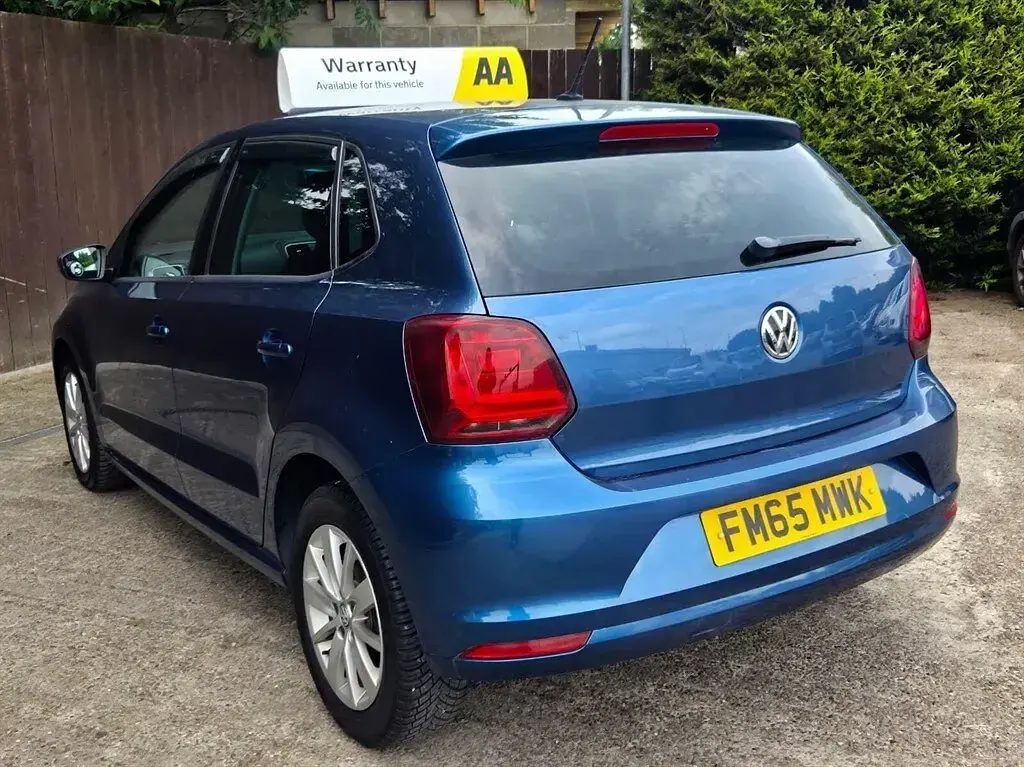 Used VW Polo SE 75 HP (55 kW) 2015 Blue Hatchback