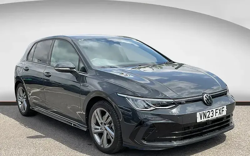 Used VW Golf VIII R-line 150 HP (110 kW) 2023 Hatchback