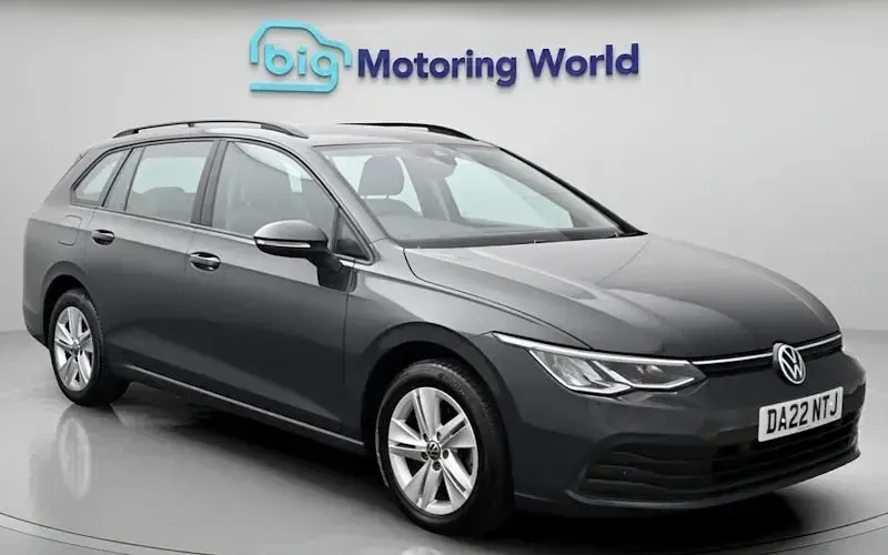 Used VW Golf VIII Life 131 HP (96 kW) 2022 Estate