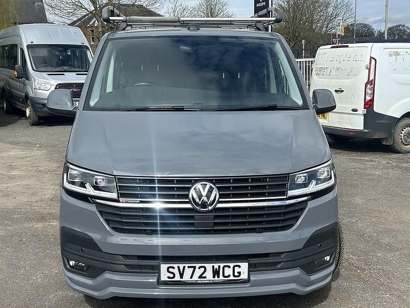 Begagnad VW Transporter Highline 2022 Grå Van