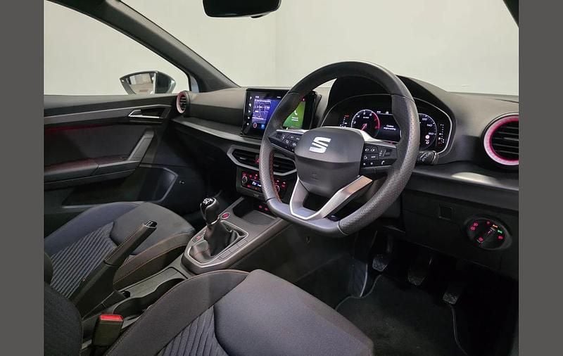 Used Seat Ibiza 113 HP (83 kW) 2024 White Hatchback