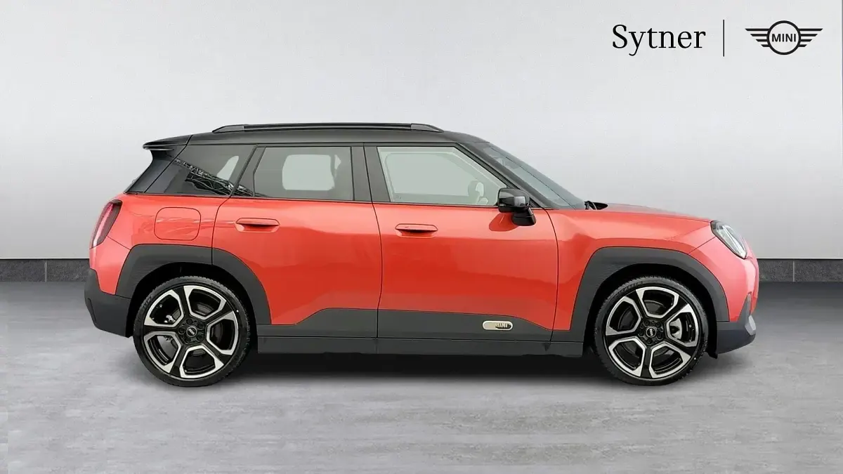 Used Mini Aceman 158 kW (215 HP) 2025 Red SUV