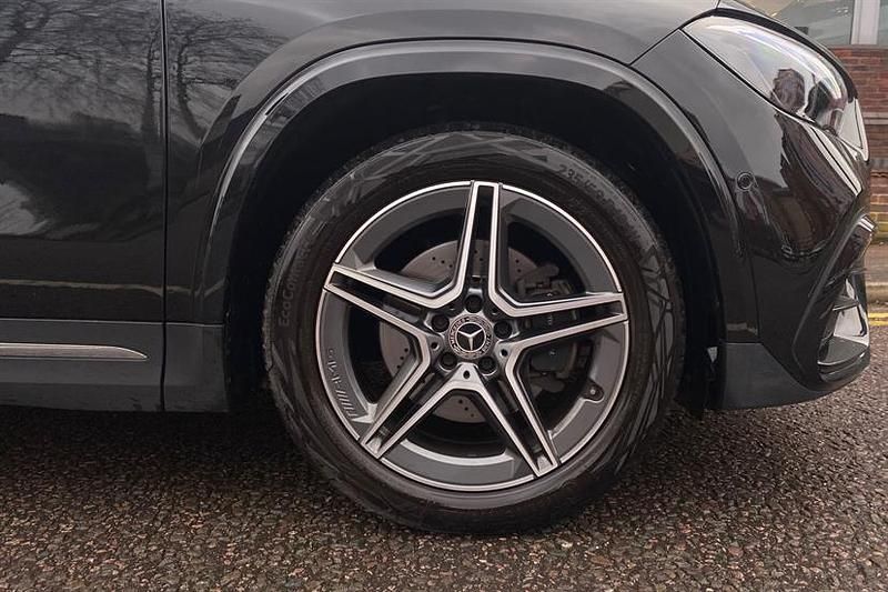 Used Mercedes GLA220 Executive 190 HP (139 kW) 2023 Cosmos black SUV