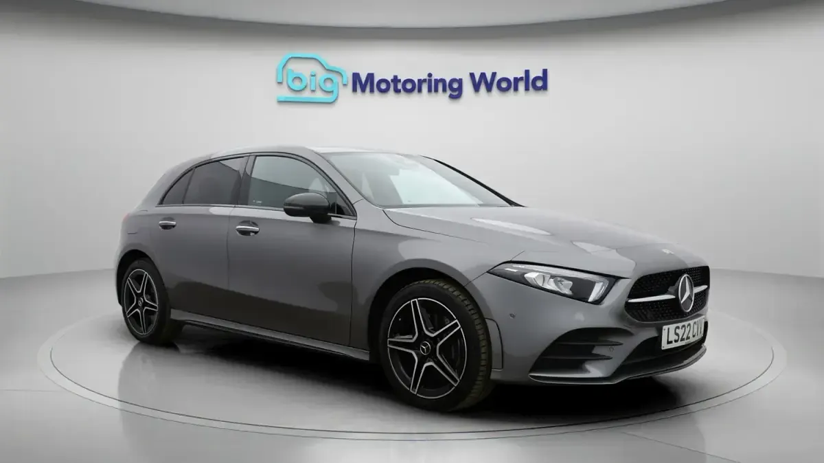 Gebraucht Mercedes A250 AMG Line Premium 218 PS (160 kW) 2022 Kleinwagen