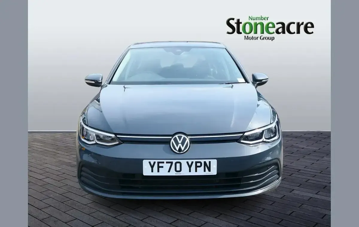 Used VW Golf VIII Life 147 HP (108 kW) 2020 Grey Hatchback