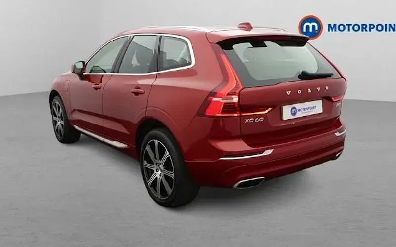 Begagnad Volvo XC60 Inscription 390 HK (286 kW) 2019 Röd SUV