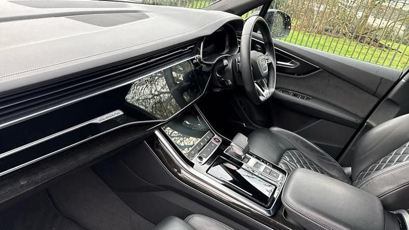 Used Audi SQ7 Black Edition 507 HP (372 kW) 2023 Grey SUV