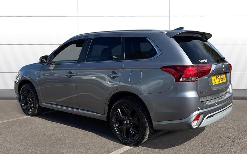 Used Mitsubishi Outlander P-HEV 177 HP (130 kW) 2019 Grey Estate