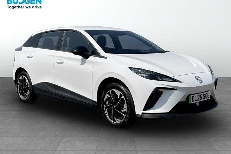 New 2025 MG MG4 EV SE Hatchback | £17,891 - Image 1/1