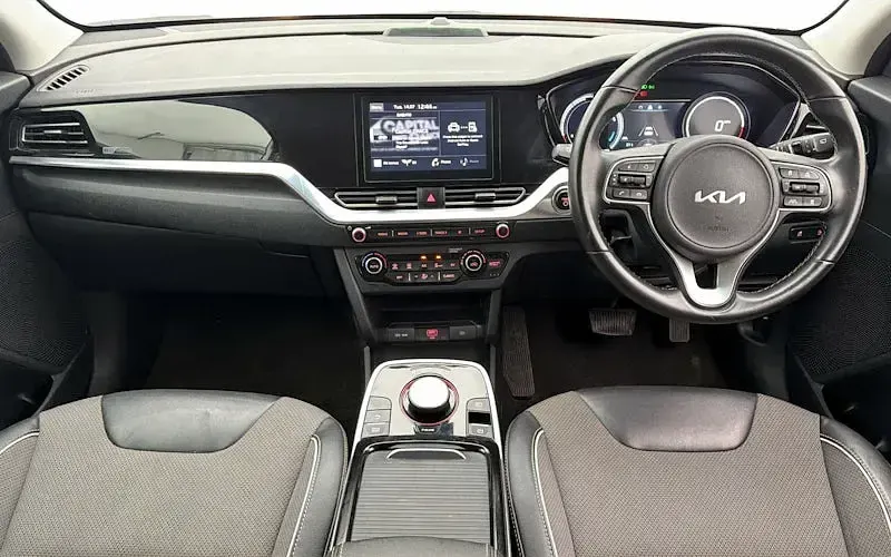 Used Kia e-Niro 150 kW (204 HP) 2021 White SUV