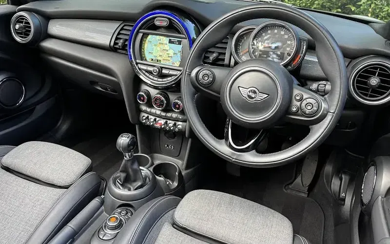 Used Mini Cooper Cabriolet 136 HP (100 kW) 2017 Silver Cabriolet