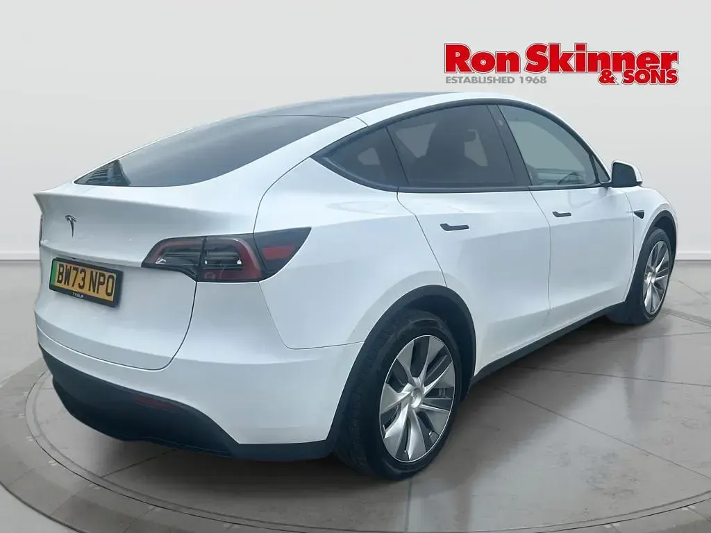 Used Tesla Model Y RWD 219 kW (299 HP) 2024 SUV