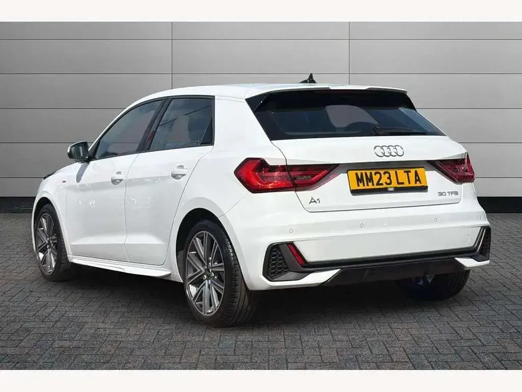 Used Audi A1 S-Line 108 HP (79 kW) 2023 White SUV