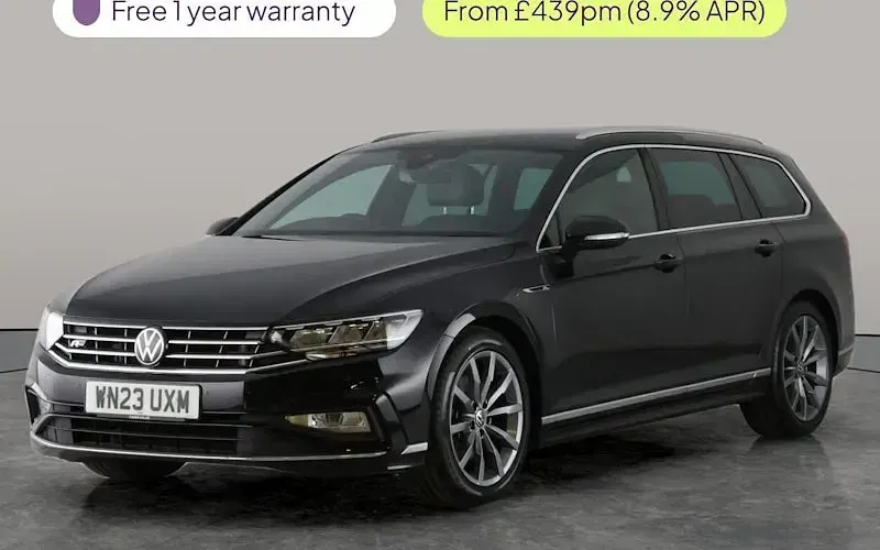 Used VW Passat R-line 150 HP (110 kW) 2023 Estate
