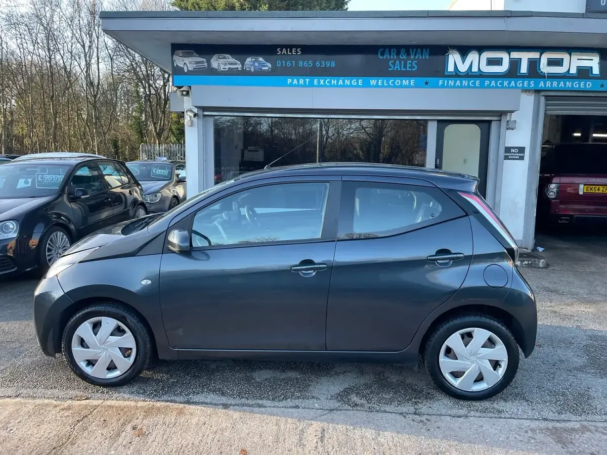 Used Toyota Aygo X-play 69 HP (50 kW) 2017 Grey Hatchback