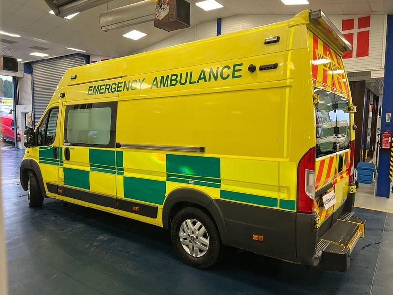 Used Fiat Ducato 180 HP (132 kW) 2017 Yellow Van