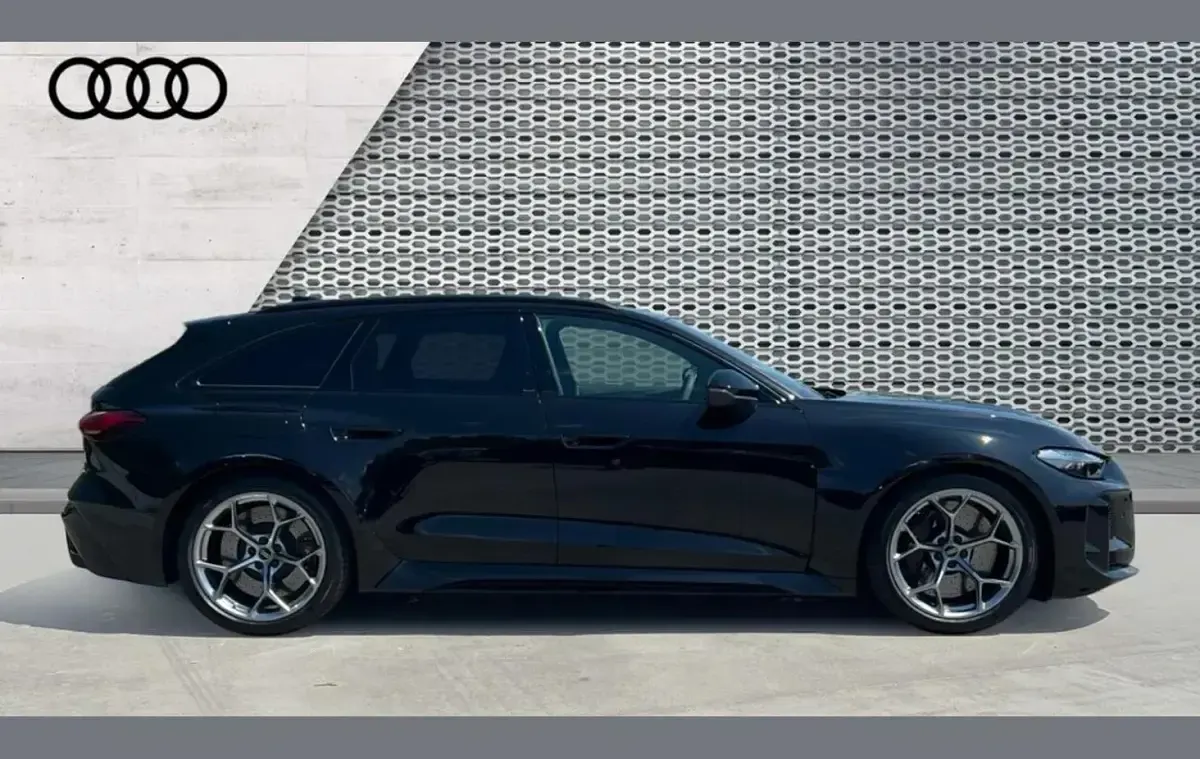 New Audi RS5 Comfort 639 HP (469 kW) 2026 Black Estate