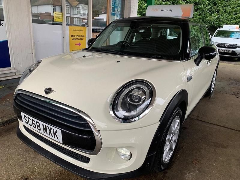 Usado Mini Cooper Hatch 2018 Branco Citadino