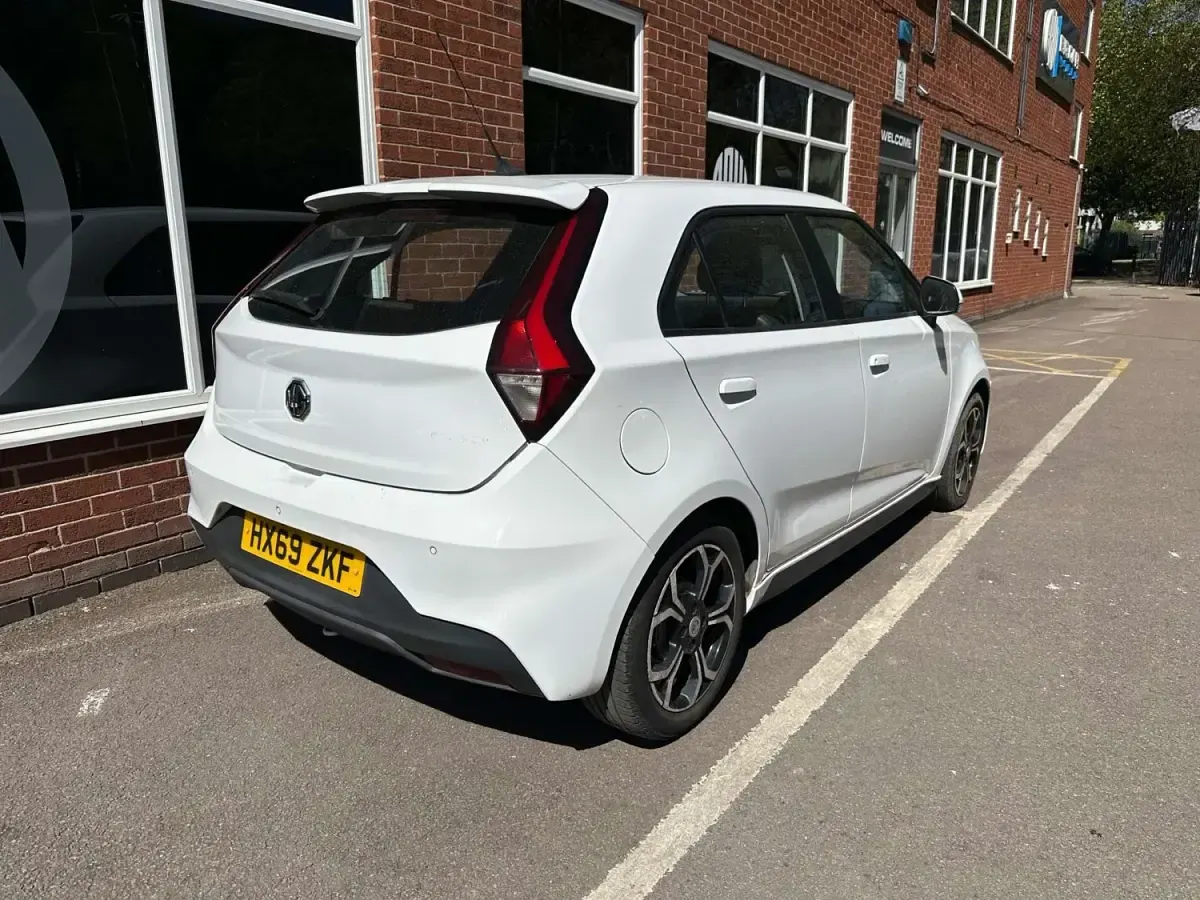 Usado MG MG3 Exclusive 106 CV (77 kW) 2019 Blanco Utilitario