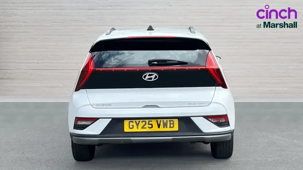 Used Hyundai Bayon Advanced 100 HP (73 kW) 2025 White SUV