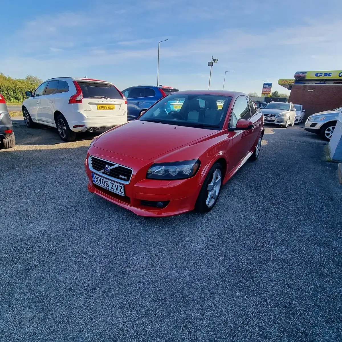 Used Volvo C30 R-Design 100 HP (73 kW) 2008 Red Hatchback