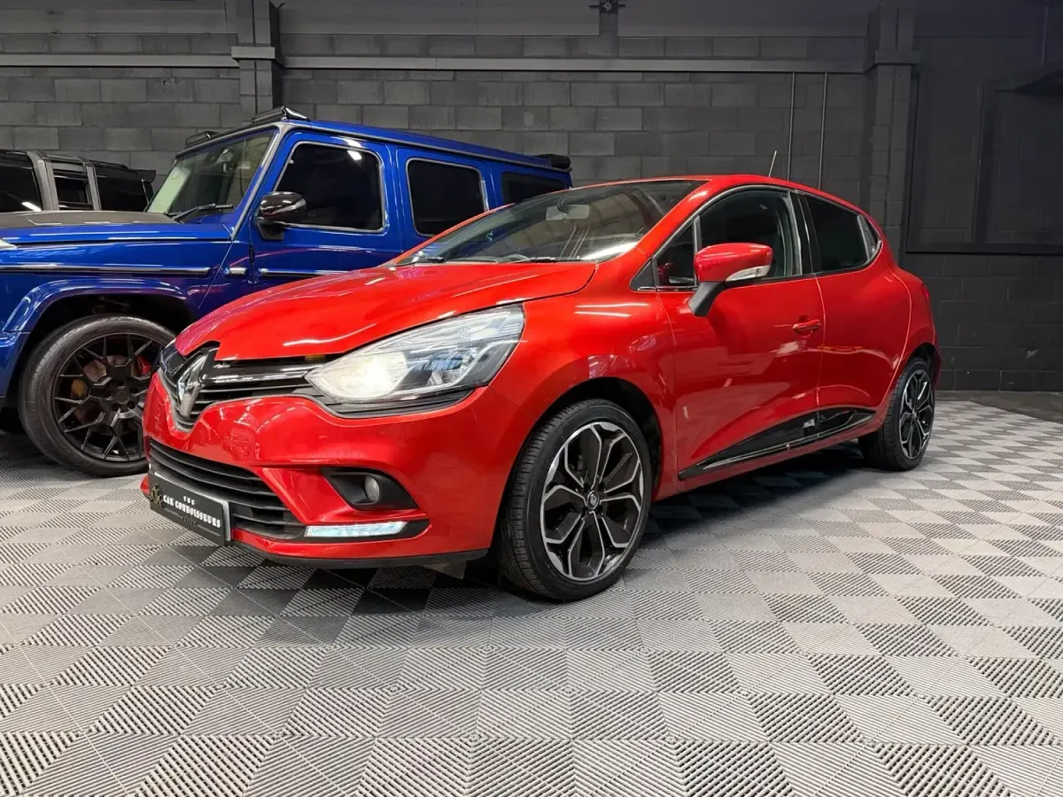 Used Renault Clio Iconic 2019 Red Hatchback