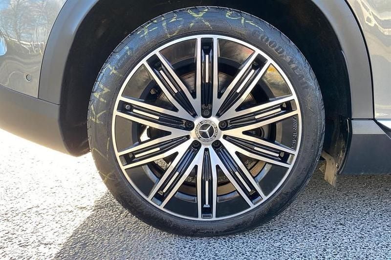 Used Mercedes EQE350 AMG line 214 kW (292 HP) 2024 Selenite grey Estate