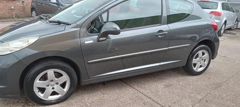 Used Peugeot 207 2010 Grey Hatchback