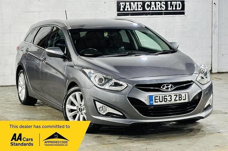 Used Hyundai i40 Style 136 HP (100 kW) 2013 Silver Estate