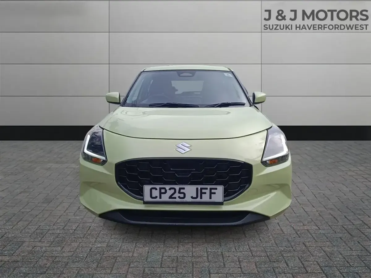 Used Suzuki Swift 82 HP (60 kW) 2025 Yellow Hatchback