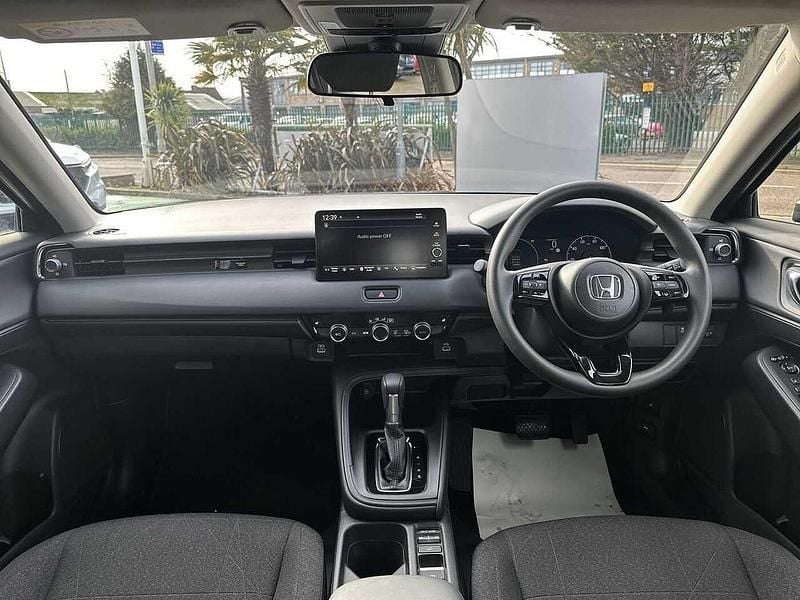 Used Honda HR-V Elegance 131 HP (96 kW) 2024 Grey SUV