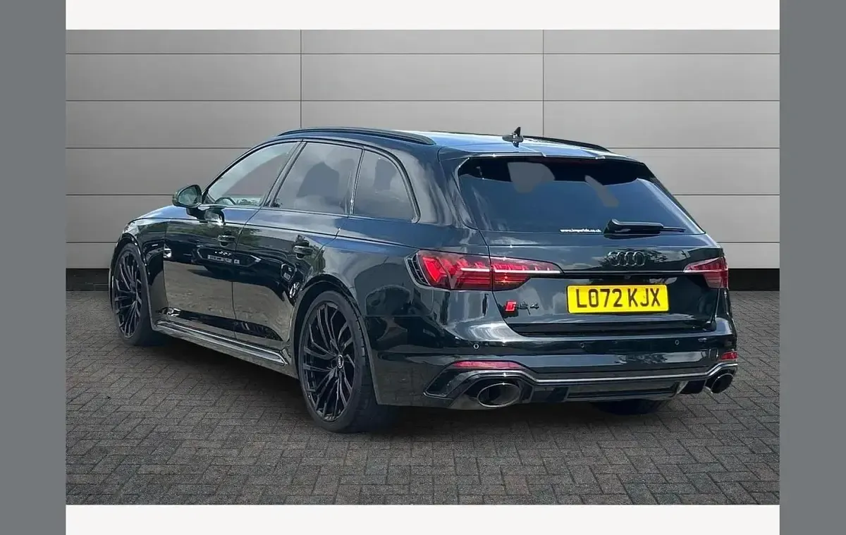 Used Audi RS4 Design 450 HP (330 kW) 2022 Black Estate
