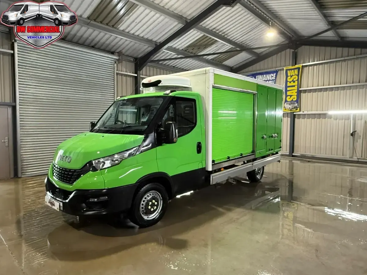 Used Iveco Daily 140 HP (102 kW) 2021 Green