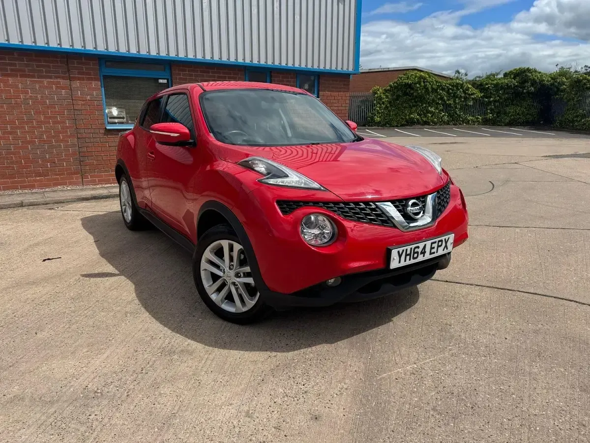 Used Nissan Juke Acenta 110 HP (80 kW) 2014 Red SUV