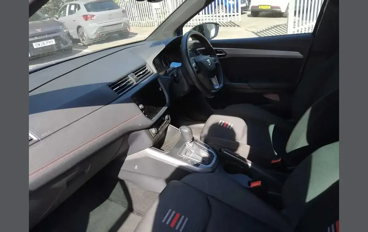 Used Seat Arona FR 150 HP (110 kW) 2021 Blue SUV