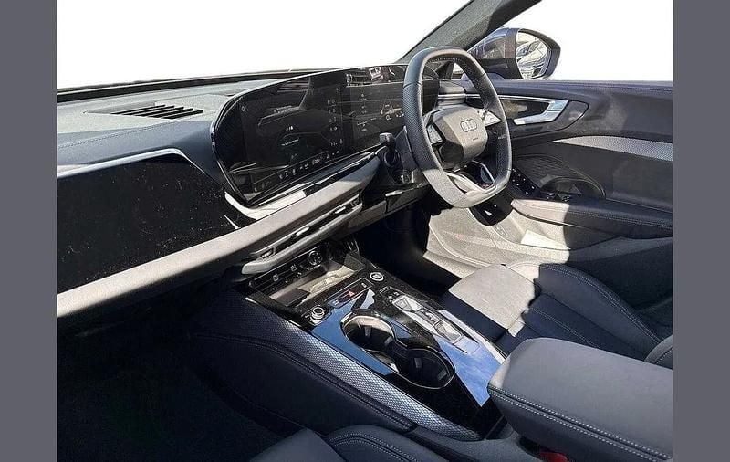 Used Audi A5 S-Line 200 HP (147 kW) 2025 Grey Estate