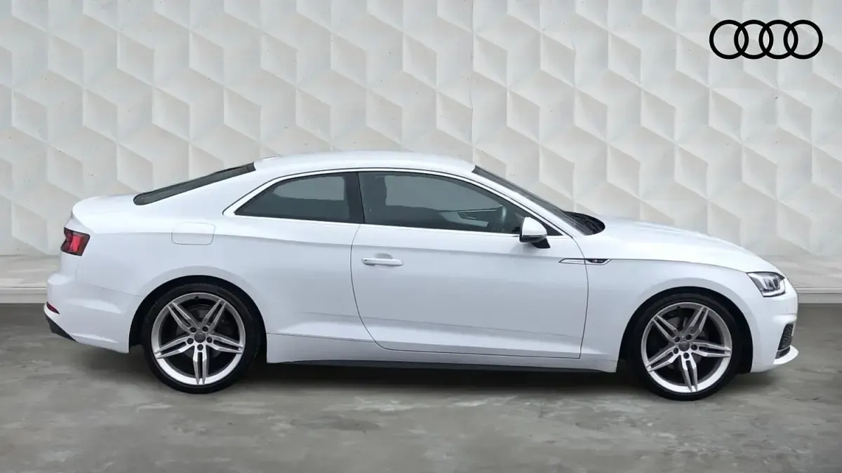 Used Audi A5 S-Line 147 HP (108 kW) 2019 Glacier white Coupe