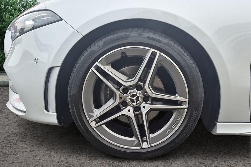 Used Mercedes A200 AMG Line Premium 163 HP (119 kW) 2019 Silver Hatchback