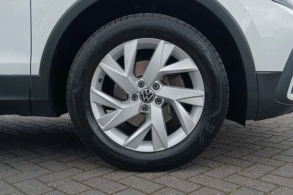 Used VW Tiguan Life 150 HP (110 kW) 2022 White SUV