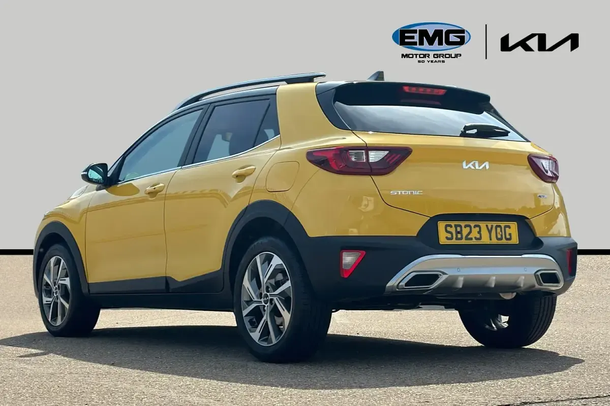 Used Kia Stonic GT-Line S 118 HP (86 kW) 2023 Yellow SUV